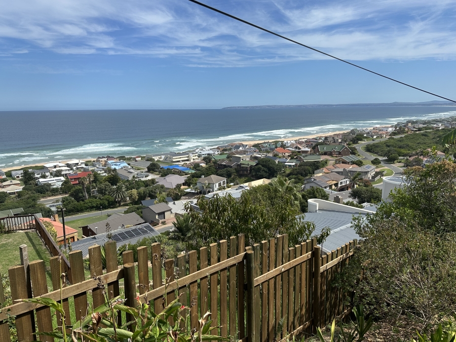 6 Bedroom Property for Sale in Outeniqua Strand Western Cape
